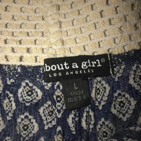 Pattern Pants - Picture 2 of 4